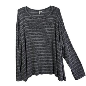 Cato Women's Plus Top Long Sleeves Stripes Size 26/28W